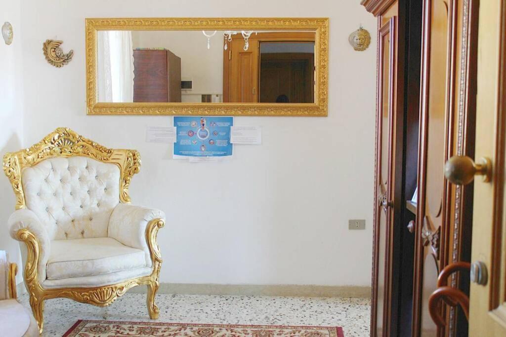 The Golden Apartment Венеція Екстер'єр фото