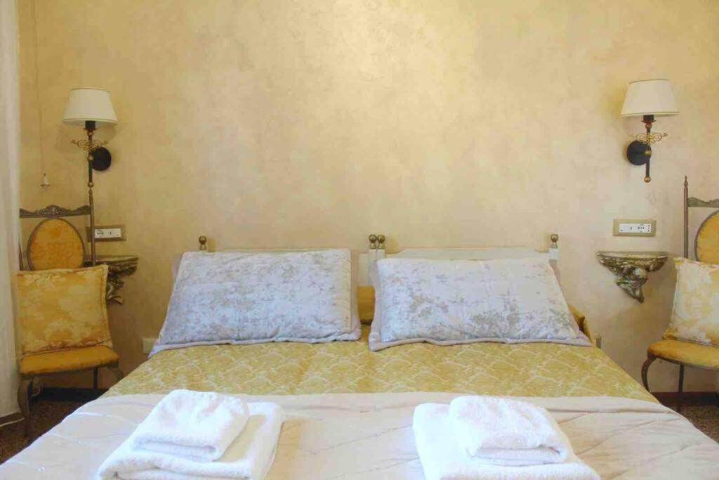 The Golden Apartment Венеція Екстер'єр фото